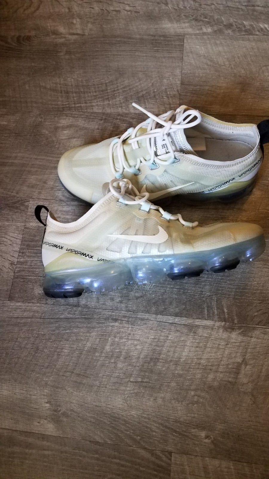 vapormax ghost aqua